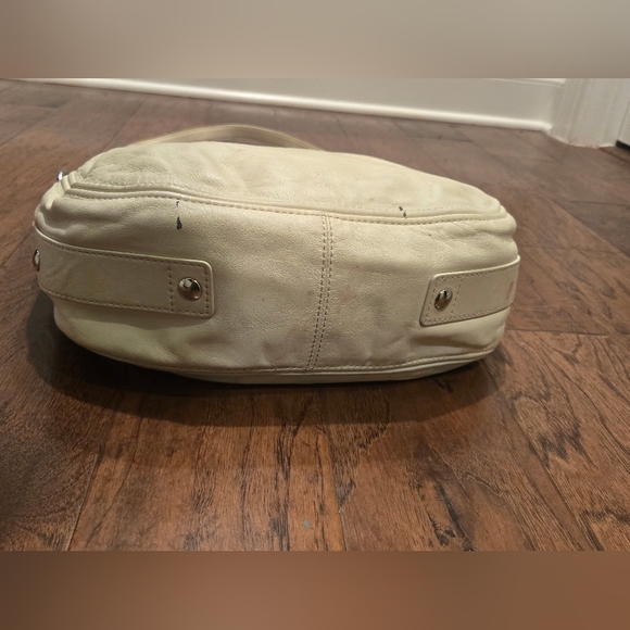 Coach Zoe Ivory Leather Hobo Bag, SilverTone Hardware, Detachable Shoulder Strap - Picture 10 of 16